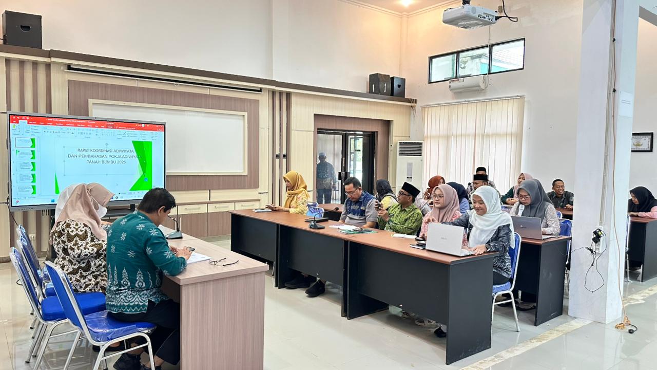 Pemerintah Kabupaten Tanah Bumbu melalui Dinas Lingkungan Hidup melakukan rapat koordinasi Adiwiyata dan Pembahasan Pokja Adiwiyata Tanah Bumbu Tahun 2026